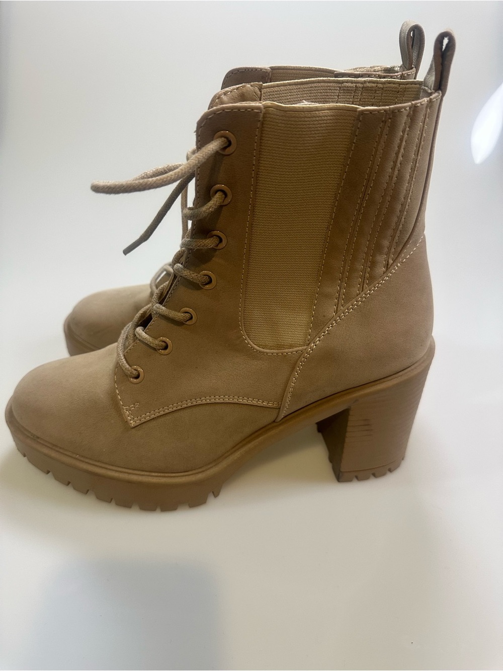 MIA Women's Taupe Lace-Up Block Heel Ankle Boots Size 9M
